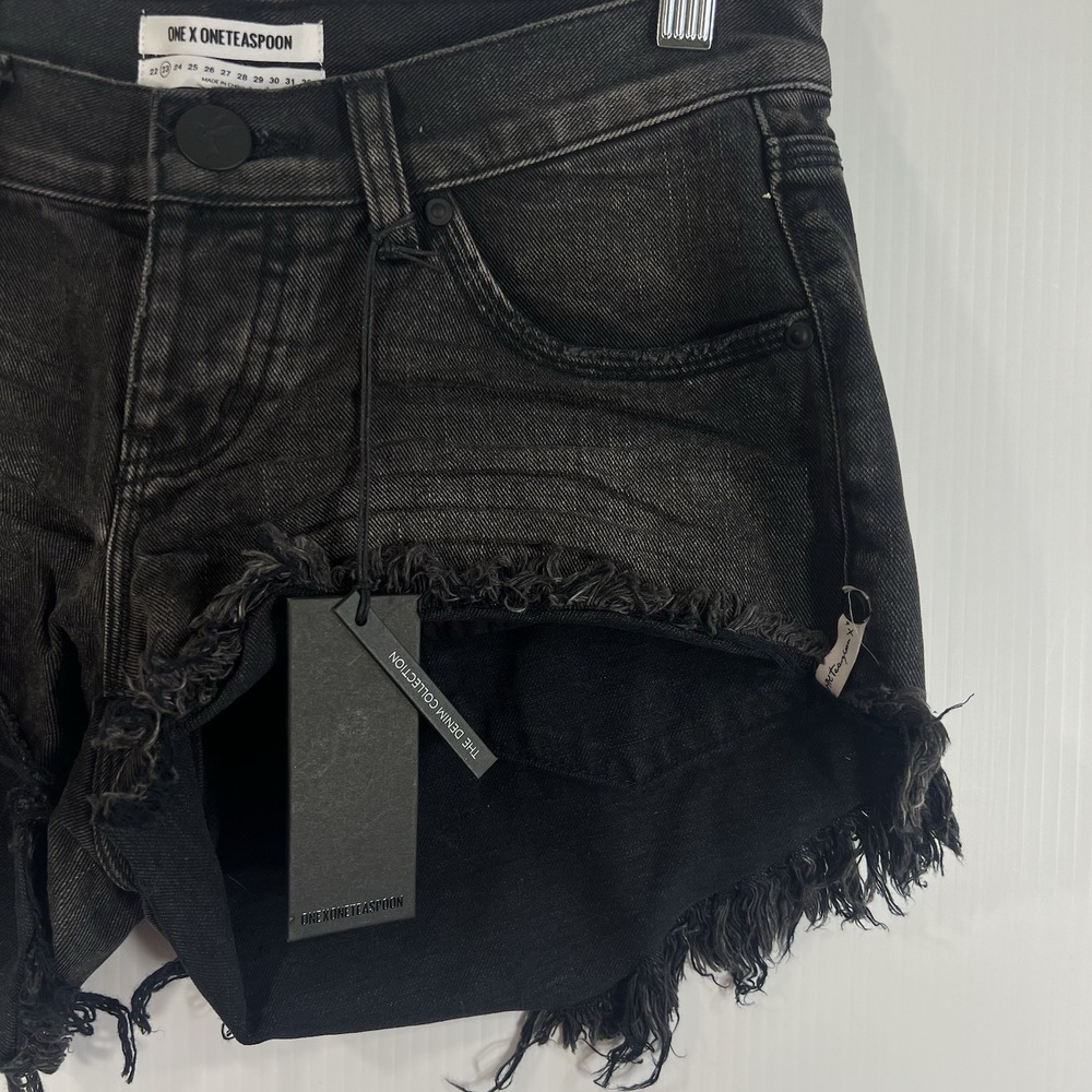 One Teaspoon Bonita Low Waist Shorts Size 23 Black Double Bass Frayed NEW - Picture 2 of 9